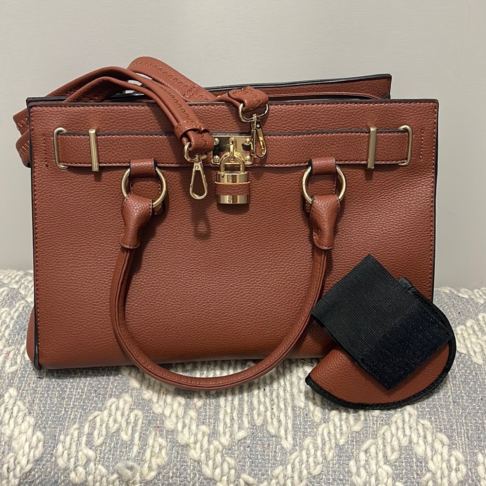 COPY - Concealed carry purse